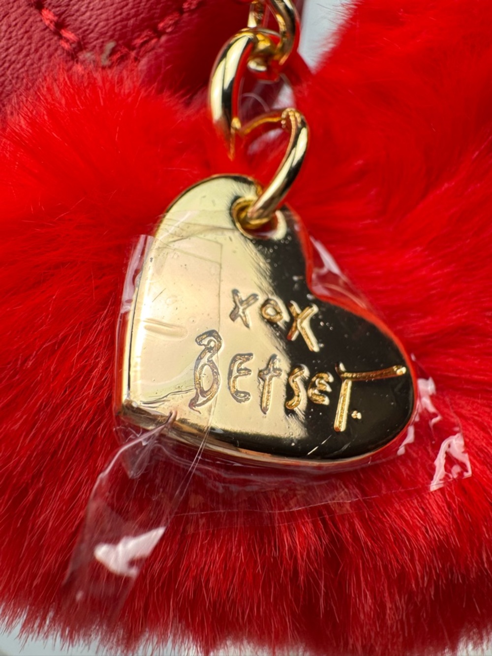 Betsey Johnson “Oh She Bows” Quilted Heart Mini Hobo Bag With Removable Pom-Pom - Picture 4 of 17